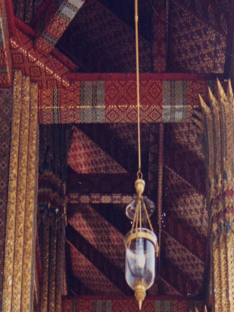 bkk_temple_ceiling_detail.jpg